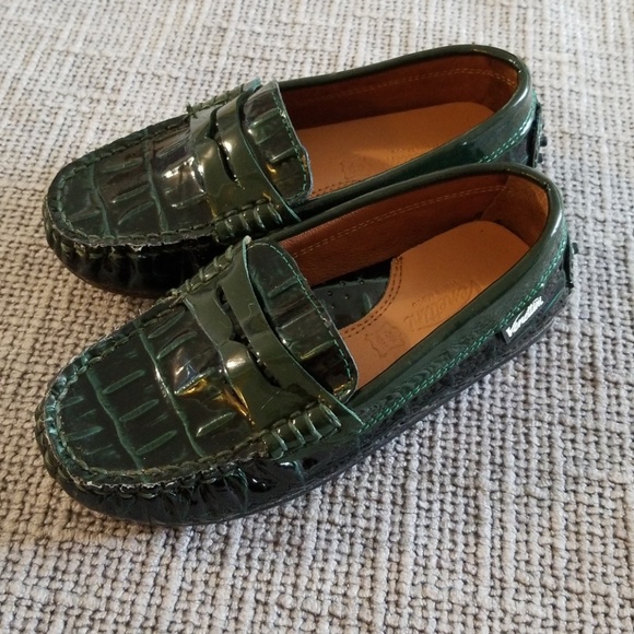 Venettini Other - Venettini penny loafers 24